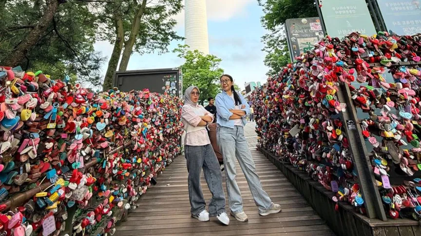 wisata N Tower Seoul di Musim Panas
