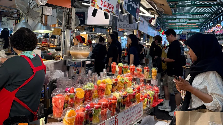 Gwangjang Market rekomendasi surganya tempat kuliner di Korea