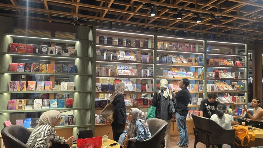 ngopi di filosofi literasi sarinah