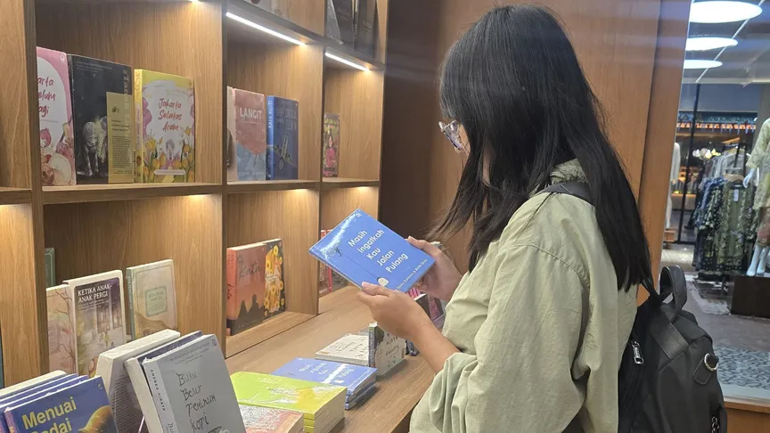 Filosofi Literasi Cafe dan Toko Buku Mall Sarinah