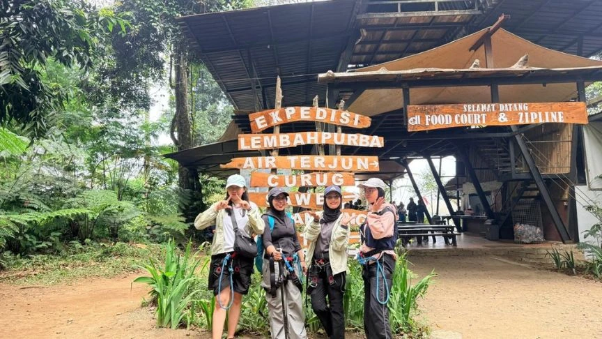 keindahan alam lembah purba sukabumi